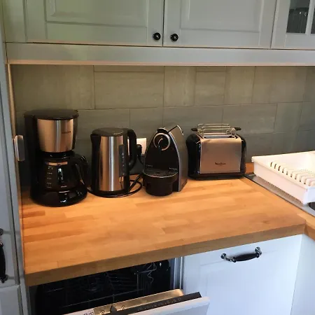 Almhaus شقة هوتشريندل