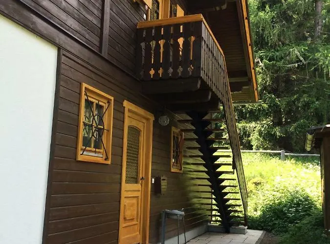 Almhaus شقة هوتشريندل